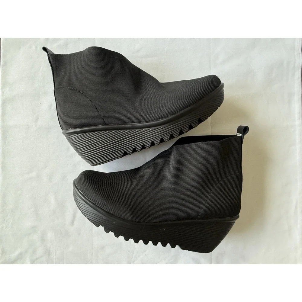 Bernie Mev New York Maile Black Wedge Women's Shoes US Size 8 Comfort